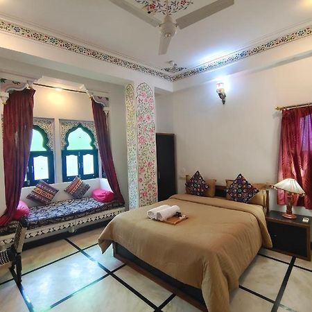 The Rustic Monk Hostel Udaipur Exterior photo